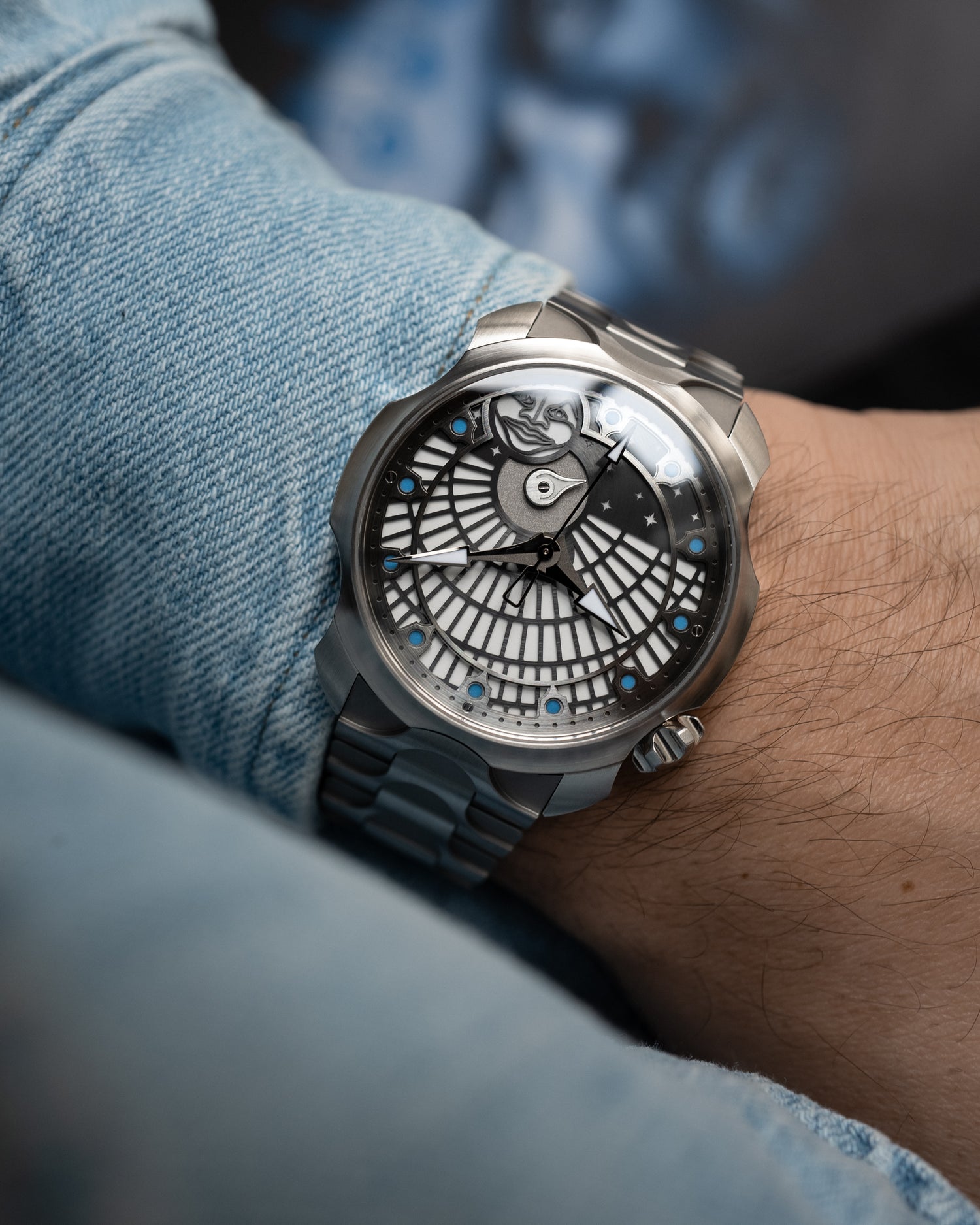 Sarpaneva Midnight Sun lifestyle image